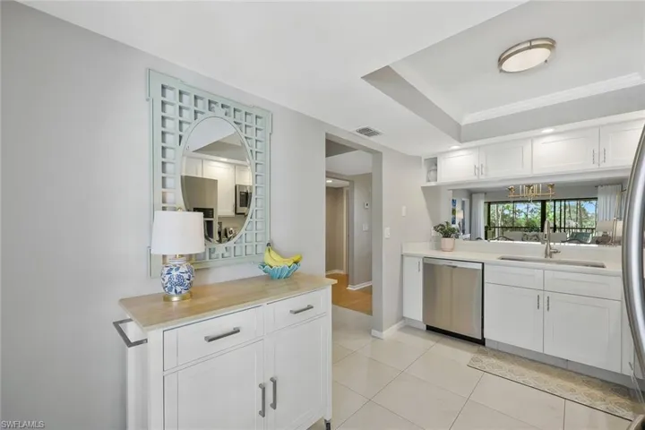 265  DEERWOOD  CIR, Naples, FL 34113