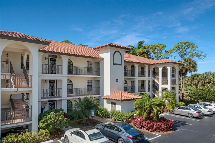 265  DEERWOOD  CIR, Naples, FL 34113