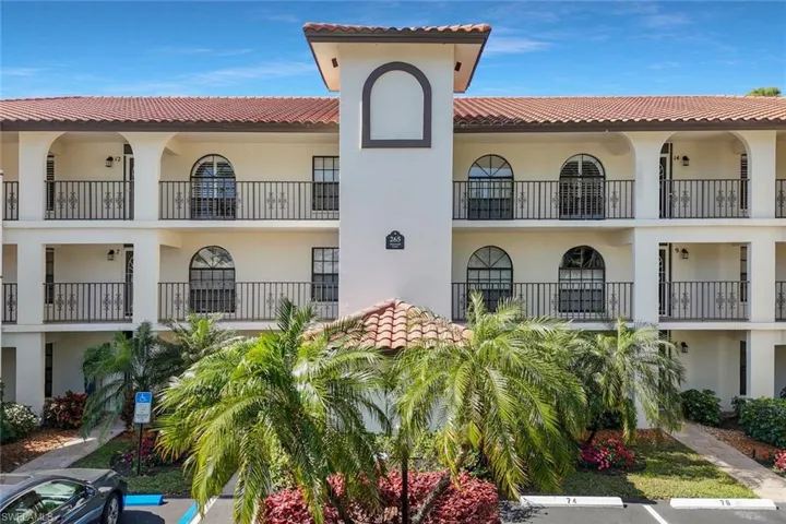 265  DEERWOOD  CIR, Naples, FL 34113