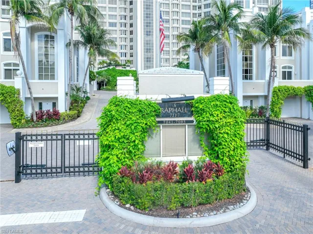 7117 Pelican Bay Blvd # 507, Naples, Florida 34108