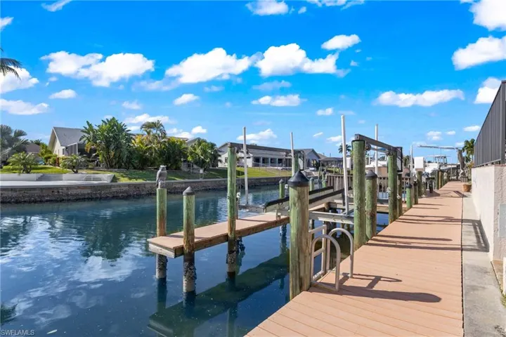 1010 SW 48th  TER, Cape Coral, FL 33914