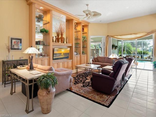 Great Room - Custom Cabinet Built-In