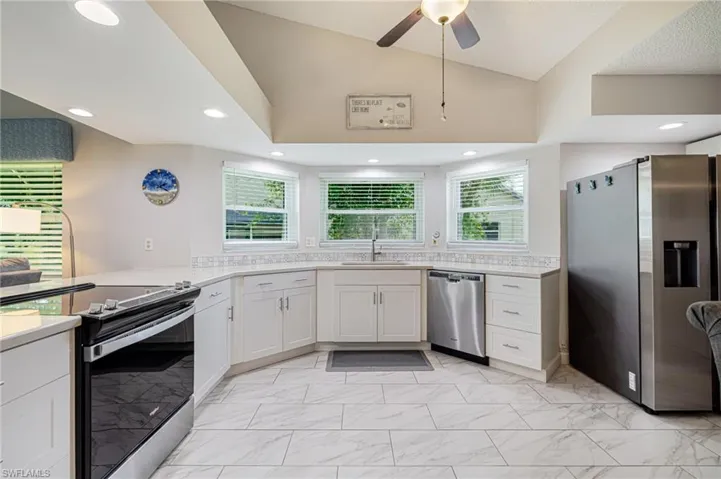 301 Mcgregor Park Cir, Fort Myers, Florida 33908