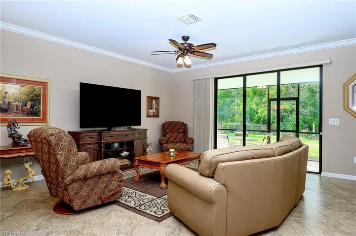 9469 Foxglove LN, NAPLES FL 34120