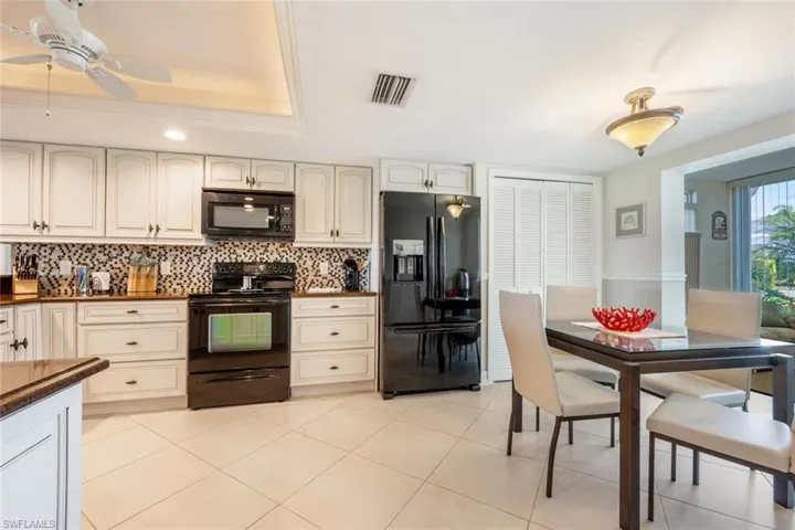 Eat In Kitchen