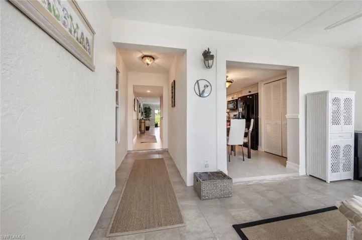 Enclosed Front Lanai