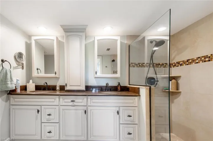 Ensuite Double Vanity With Walk In Shower