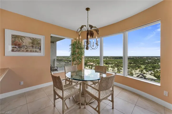 Breakfast Room