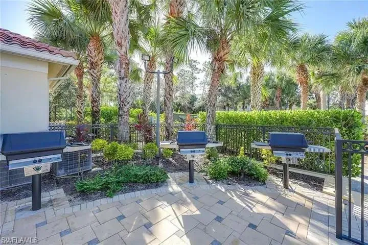 2004  Tarpon Bay N DR, Naples, FL 34119