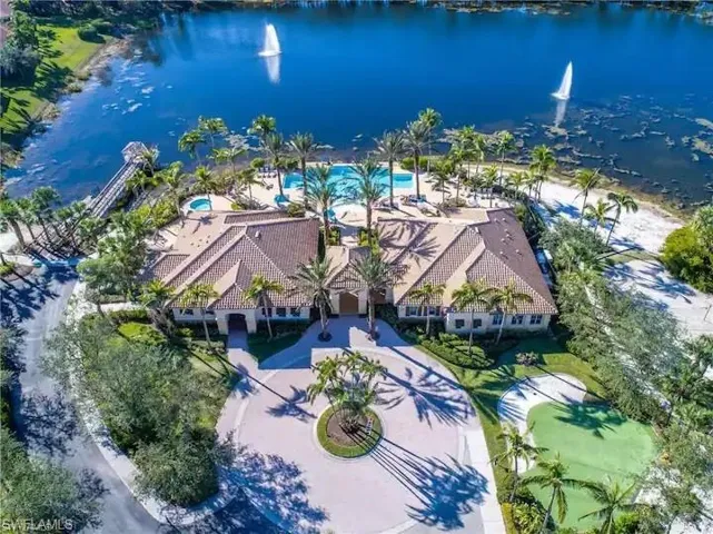 2004  Tarpon Bay N DR, Naples, FL 34119