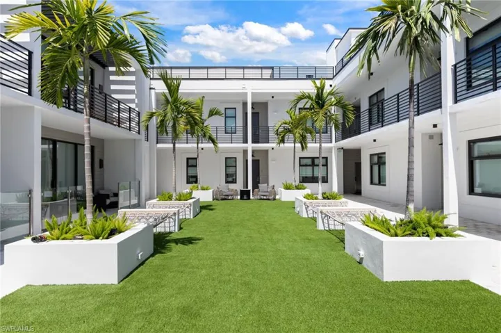 850 Central Ave 207, Naples, Florida 34102