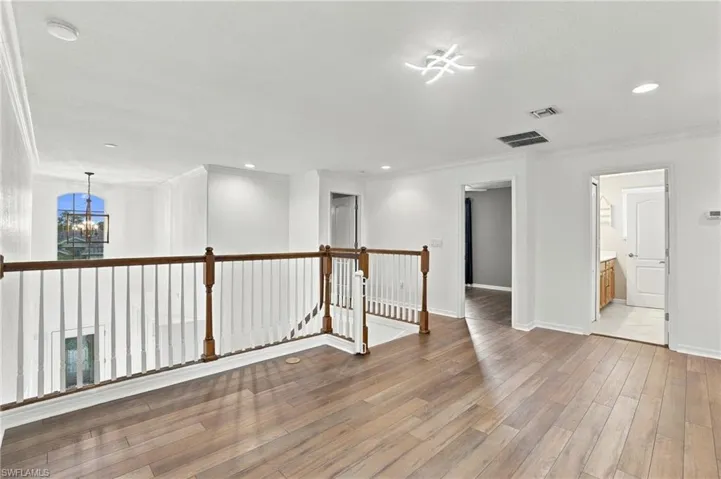 2446 Heydon Cir E, Naples, Florida 34120