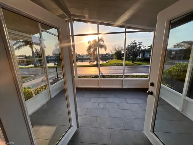 25  Oceans  BLVD, Naples, FL 34104
