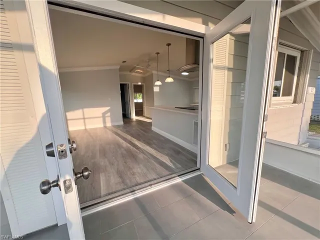 25  Oceans  BLVD, Naples, FL 34104