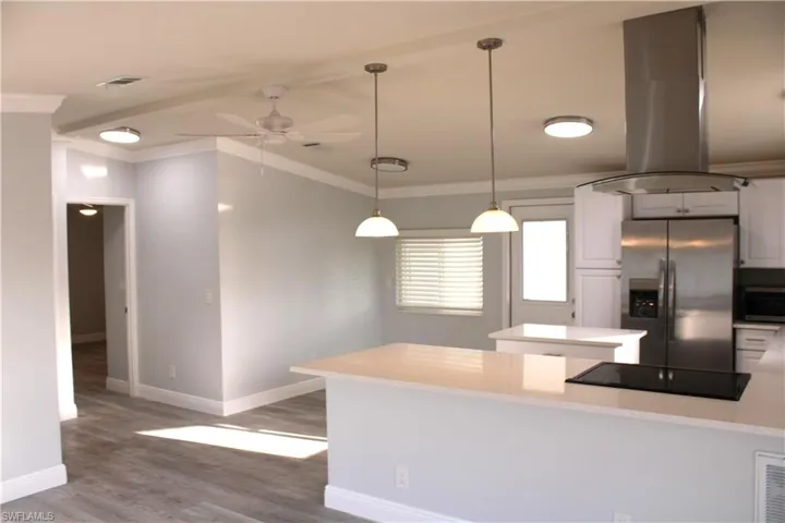 25  Oceans  BLVD, Naples, FL 34104