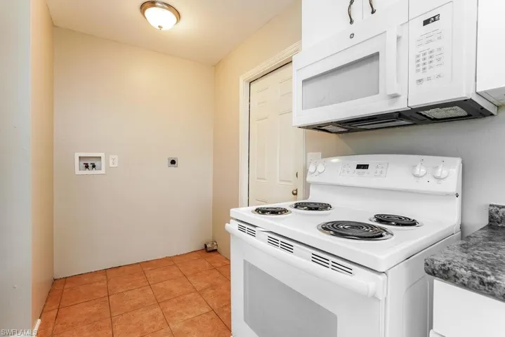 5407 3rd St W, Lehigh Acres, Florida 33971