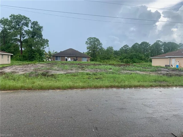 736/738 Holmes Ave, Lehigh Acres, Florida 33974