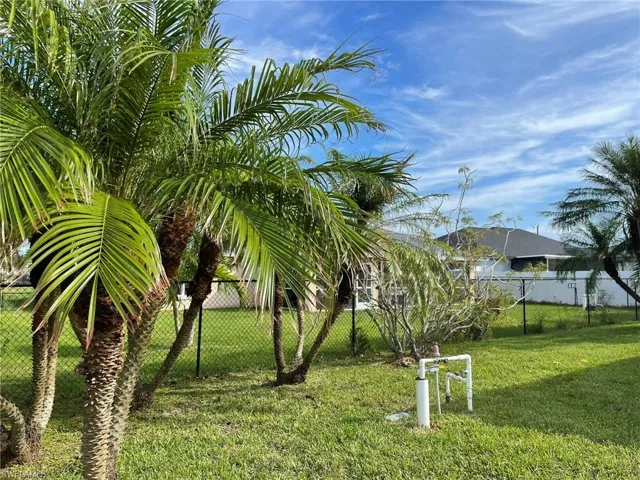 1417 NW 10th  ST, Cape Coral, FL 33993