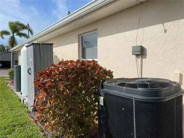 1417 NW 10th  ST, Cape Coral, FL 33993