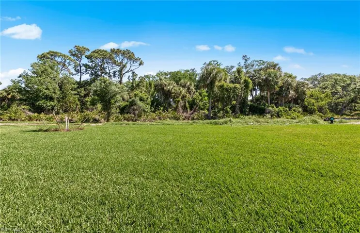 7565 Paradise Tree DR, NORTH FORT MYERS FL 33917