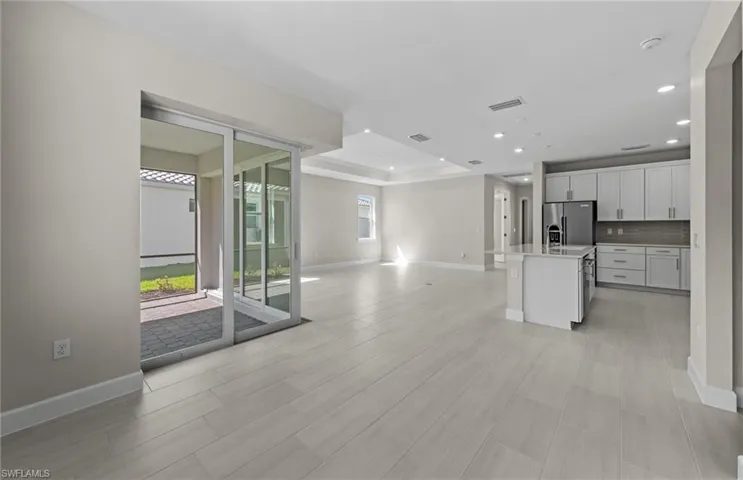 7565 Paradise Tree DR, NORTH FORT MYERS FL 33917
