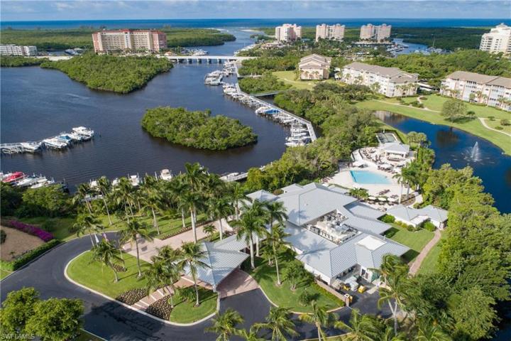 Tarpon Cove Club with immediate Gulf access out Wiggins Pass