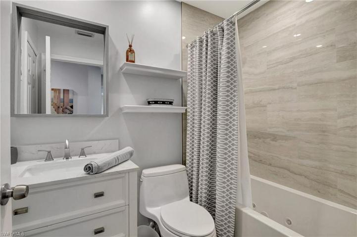 Guest Bathroom with jetted tub/shower