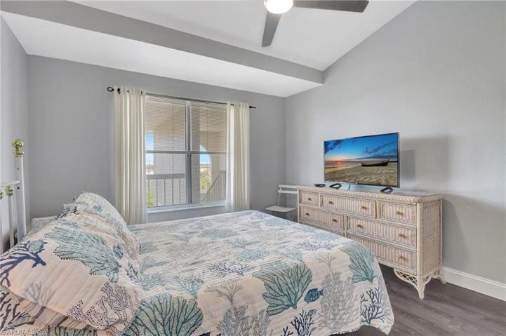 1st Guest bedroom