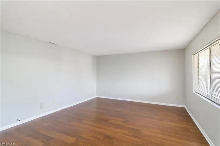 4625  Bayshore  DR, Naples, FL 34112