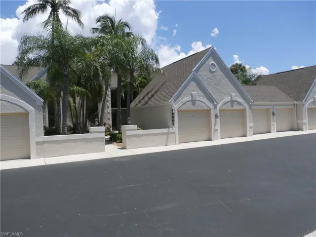 16301 Kelly Woods Dr 205, Fort Myers, Florida 33908
