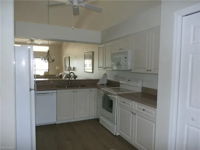 16301 Kelly Woods Dr 205, Fort Myers, Florida 33908
