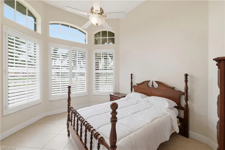 3622 Oasis Blvd, Cape Coral, Florida 33914