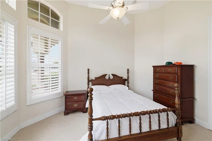 3622 Oasis Blvd, Cape Coral, Florida 33914