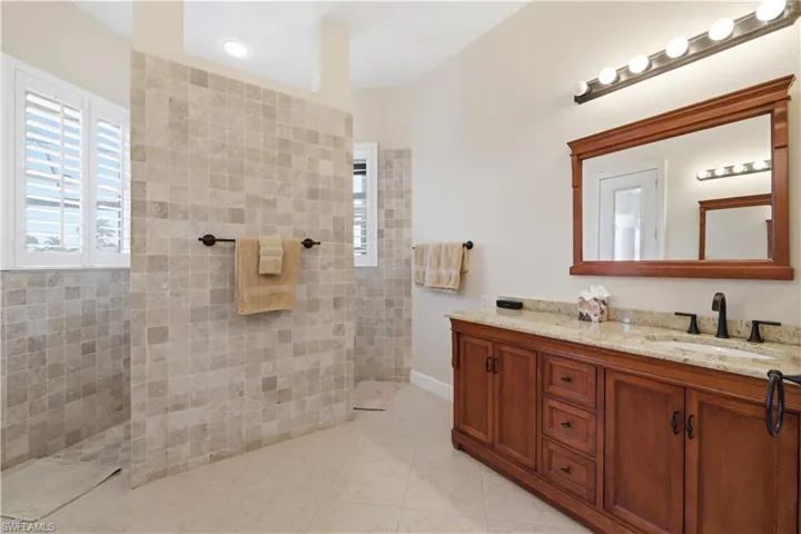 3622 Oasis Blvd, Cape Coral, Florida 33914