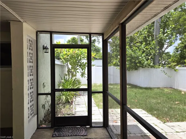 8512 Chatham St, Fort Myers, Florida 33907