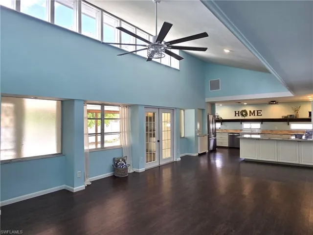 8512 Chatham St, Fort Myers, Florida 33907