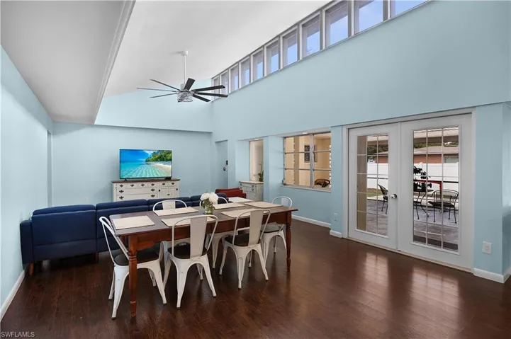 Indoor-outdoor living connection