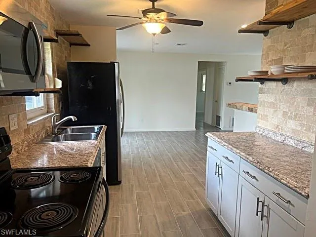 16 Greenwood Ave, Lehigh Acres, Florida 33936