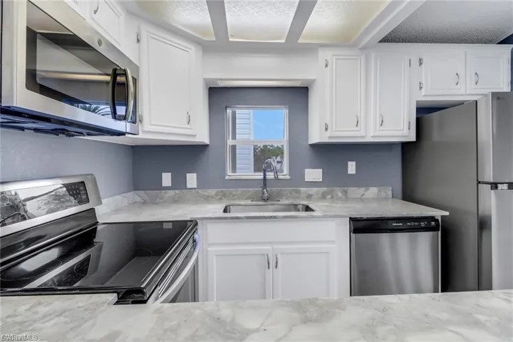 19681  Summerlin  RD, Fort Myers, FL 33908