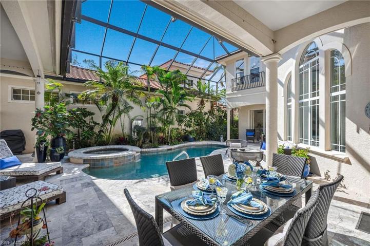 ...and what a backdrop for entertaining your family and friends.  Bright, cheery and so private!