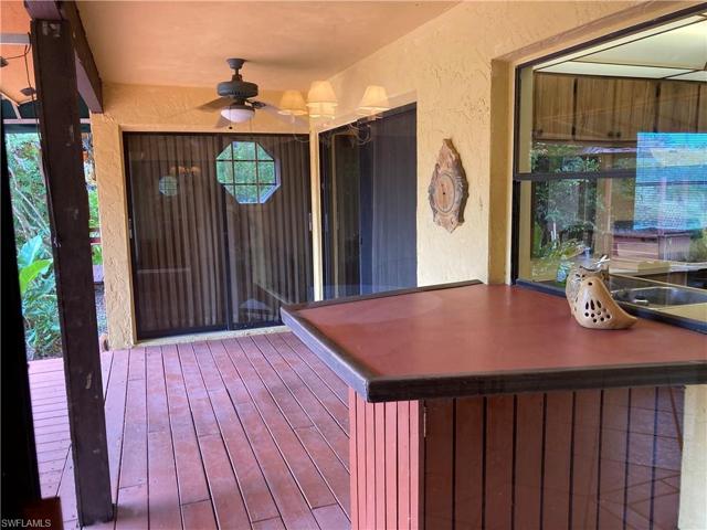 COVERED LANAI  WITH BAR