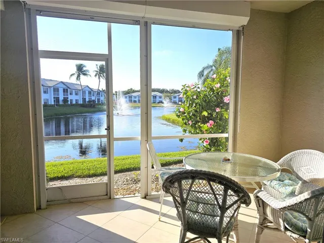 818 Tanbark Dr # 102, Naples, Florida 34108