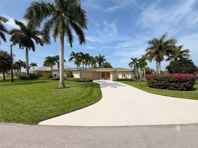 5214 Stratford Ct, Cape Coral, Florida 33904