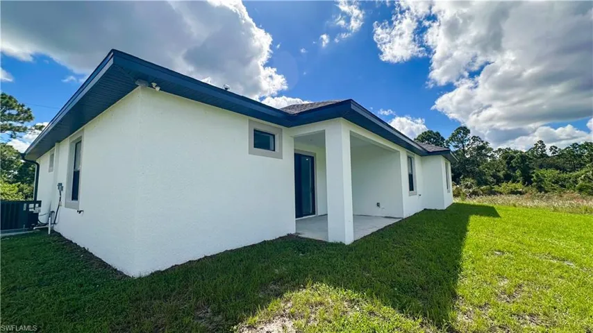 733 Alee St E, Lehigh Acres, Florida 33974