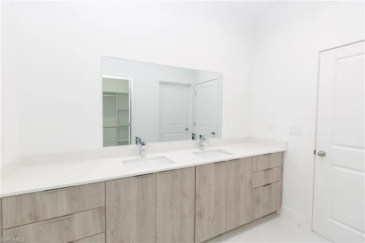 733 Alee St E, Lehigh Acres, Florida 33974