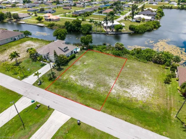 1210 Nw 18th Ter, Cape Coral, Florida 33993