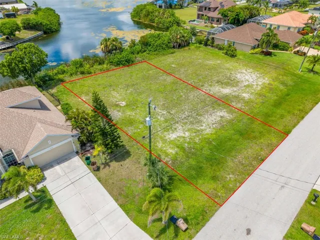 1210 Nw 18th Ter, Cape Coral, Florida 33993
