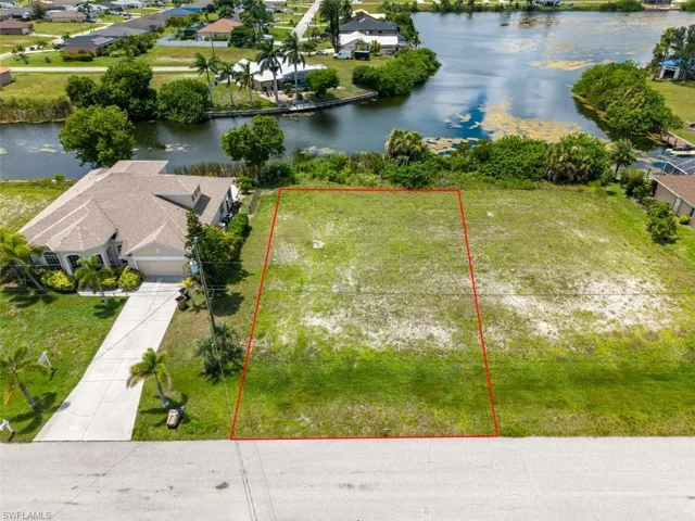 1210 Nw 18th Ter, Cape Coral, Florida 33993