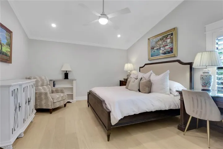 1325  Kings  WAY, Naples, FL 34104