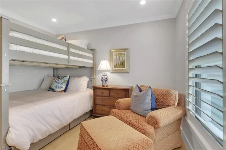1325  Kings  WAY, Naples, FL 34104